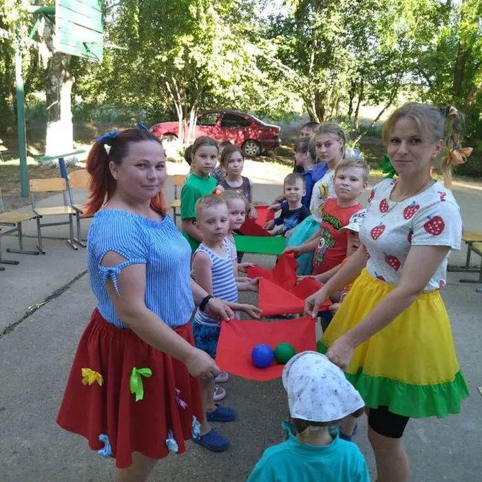 «Ура, каникулы!»